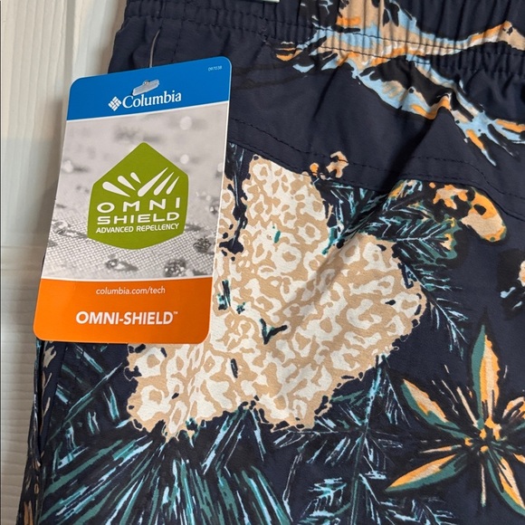 Columbia Sandy River NWT women’s blue nylon hiking shorts size medium - Picture 7 of 10